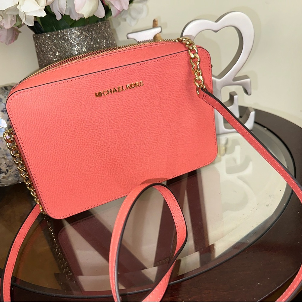 Michael Kors Coral Jet Set Crossbody Bag! NWOT